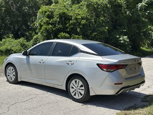 Used 2022 Nissan Sentra S FWD image 12