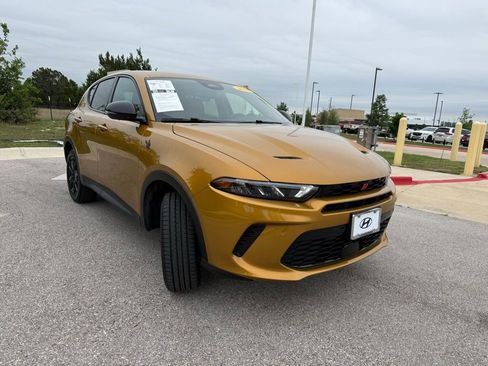 Used 2024 Dodge Hornet GT w/ GT Blacktop Package AWD/4WD image 3