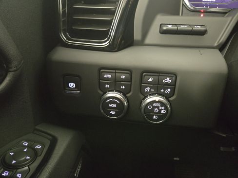 Certified 2025 GMC Sierra 2500 AT4 w/ AT4 Premium Plus Package AWD/4WD image 28