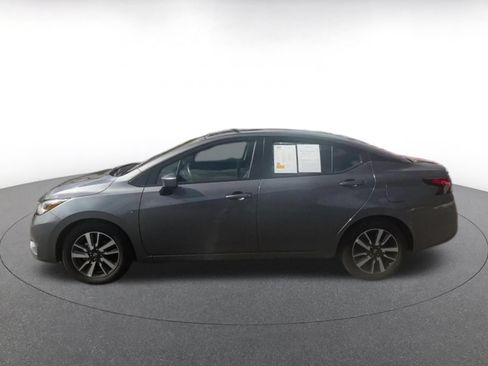 Used 2025 Nissan Versa SV FWD image 9