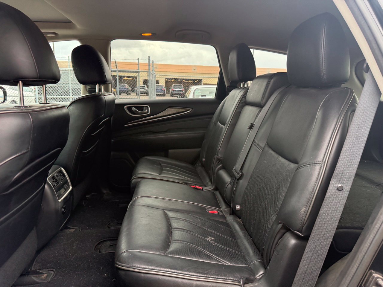 Used 2014 INFINITI QX60 FWD w/ Premium Plus Package image 9
