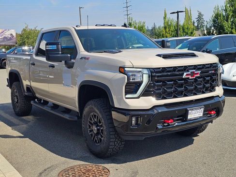 New 2026 Chevrolet Silverado 2500 ZR2 AWD/4WD image 7