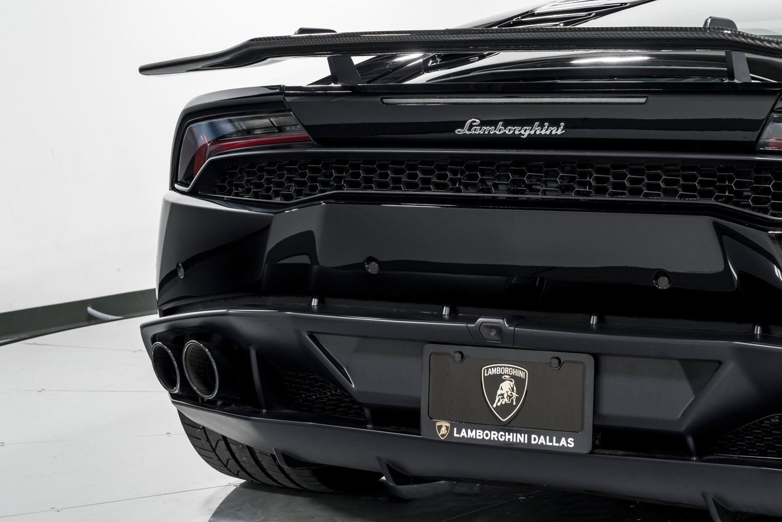 Used 2015 Lamborghini Huracan LP 610-4 AWD/4WD image 46