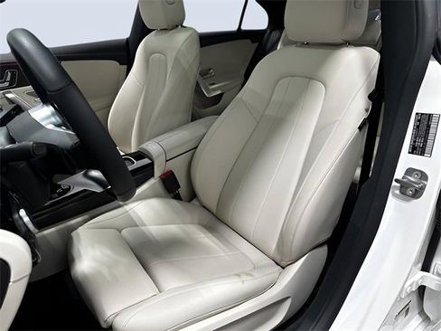 Used 2025 Mercedes-Benz CLA 250 4MATIC image 16