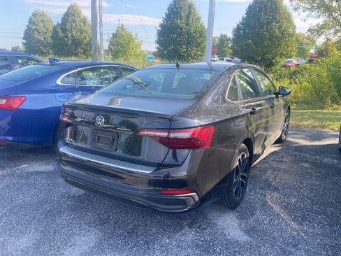 Used 2024 Volkswagen Jetta Sport FWD image 5