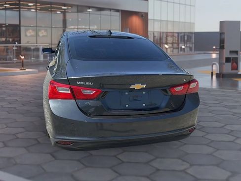 Used 2018 Chevrolet Malibu LT w/ Driver Confidence Package image 10