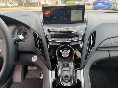 New 2026 Acura RDX SH-AWD image 17