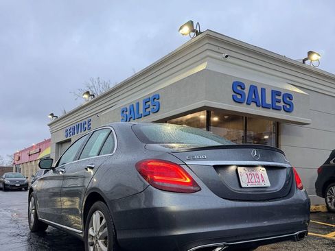 Used 2019 Mercedes-Benz C 300 4MATIC Sedan image 6