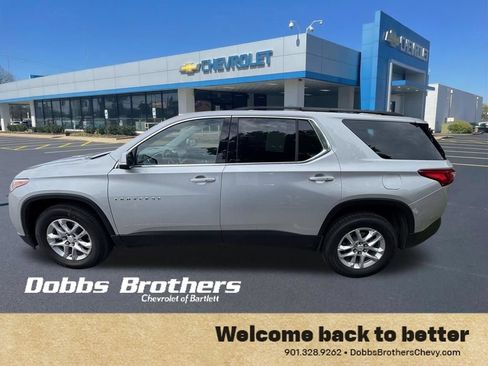 Used 2021 Chevrolet Traverse LT FWD image 4