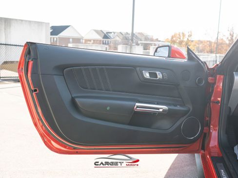 Used 2020 Ford Mustang Premium image 35