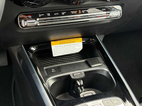 Used 2026 Mercedes-Benz GLB 250 image 18