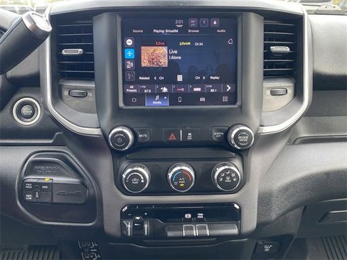 Used 2022 RAM 2500 Big Horn w/ Cold Weather Group image 11