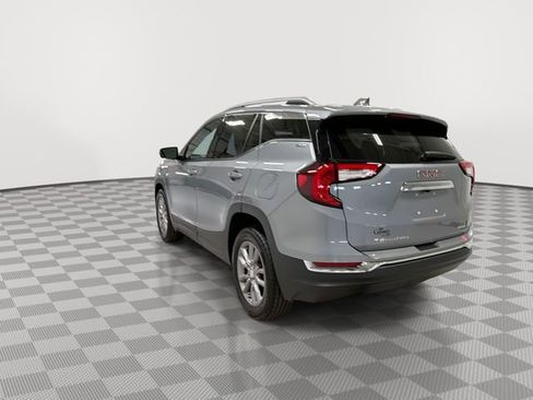 Certified 2024 GMC Terrain SLT w/ Infotainment Package II image 8
