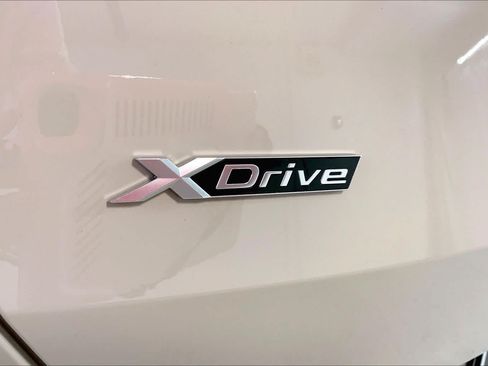 Used 2025 BMW X3 xDrive30i w/ M Sport Package AWD/4WD image 9