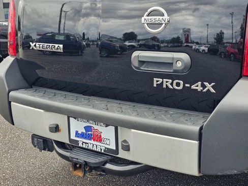 Used 2011 Nissan Xterra PRO-4X AWD/4WD image 16