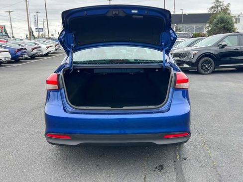 Used 2017 Kia Forte LX FWD image 12