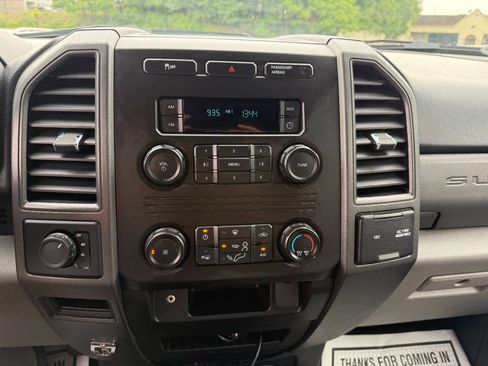 Used 2018 Ford F350 XL AWD/4WD image 18