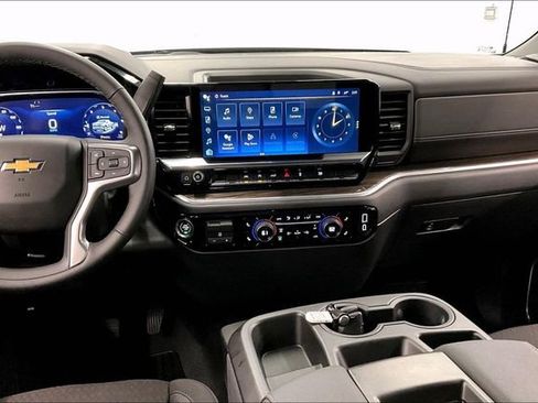 Used 2026 Chevrolet Silverado 1500 LT AWD/4WD image 7