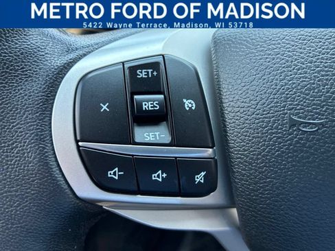 Certified 2022 Ford Explorer XLT w/ Equipment Group 202A AWD/4WD image 24