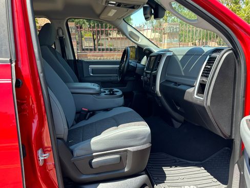 Used 2013 RAM 1500 Classic SLT w/ Remote Start & Security Group AWD/4WD image 11
