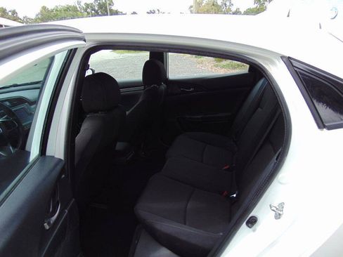 Used 2017 Honda Civic Sport image 24