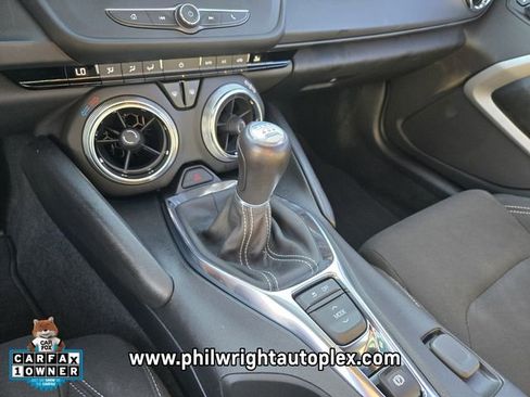 Used 2021 Chevrolet Camaro LT image 23