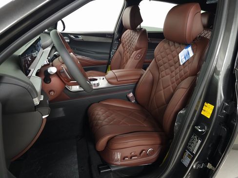 Used 2026 Genesis GV80 3.5T Prestige image 13