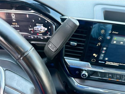 Used 2024 GMC Sierra 1500 SLT image 18