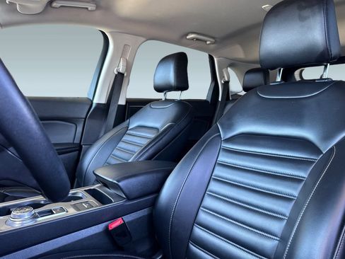 Used 2024 Ford Edge SEL image 24