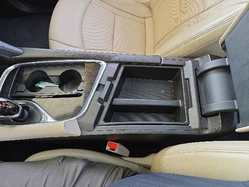 Used 2020 Buick Enclave Essence FWD image 61