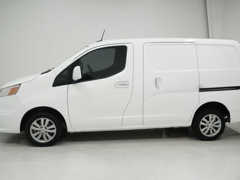 Used 2017 Chevrolet City Express LT w/ Technology Package FWD image 7