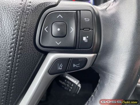 Used 2019 Toyota Highlander Limited image 21