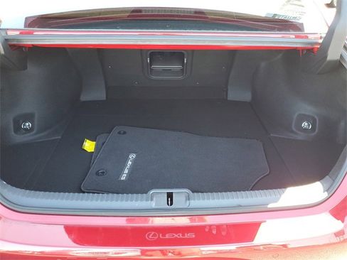 Used 2024 Lexus ES 300h w/ Premium Package image 6