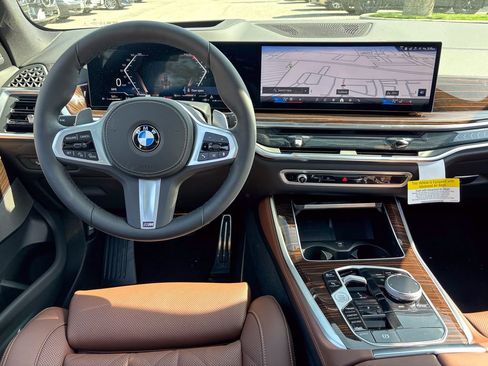 New 2026 BMW X5 xDrive40i w/ M Sport Package AWD/4WD image 18