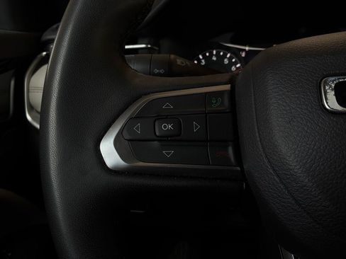 Used 2025 Jeep Compass Limited AWD/4WD image 32