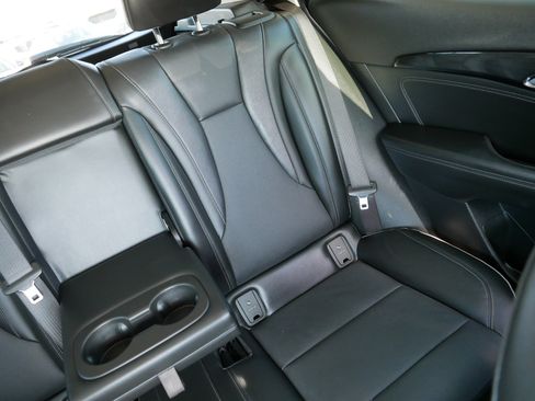 Used 2023 Buick Envision Essence AWD/4WD image 14