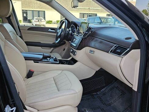 Used 2018 Mercedes-Benz GLE 350 image 29