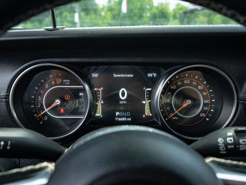 Used 2021 Jeep Wrangler Unlimited Sahara AWD/4WD image 27