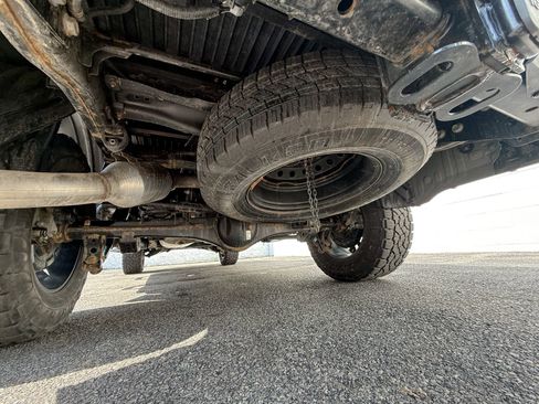 Used 2022 Toyota Tundra SR5 w/ SR5 Premium Package image 41