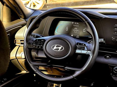 Used 2025 Hyundai Elantra Sport w/ Cargo Package FWD image 28