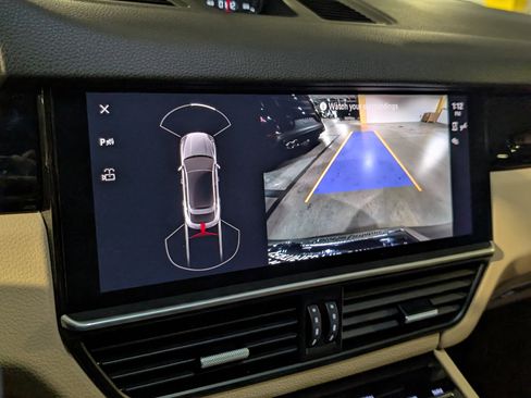 Certified 2023 Porsche Cayenne Coupe image 36