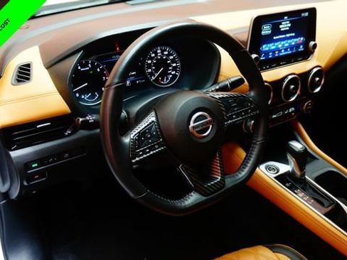Certified 2023 Nissan Sentra SV w/ SV Premium Package FWD image 9