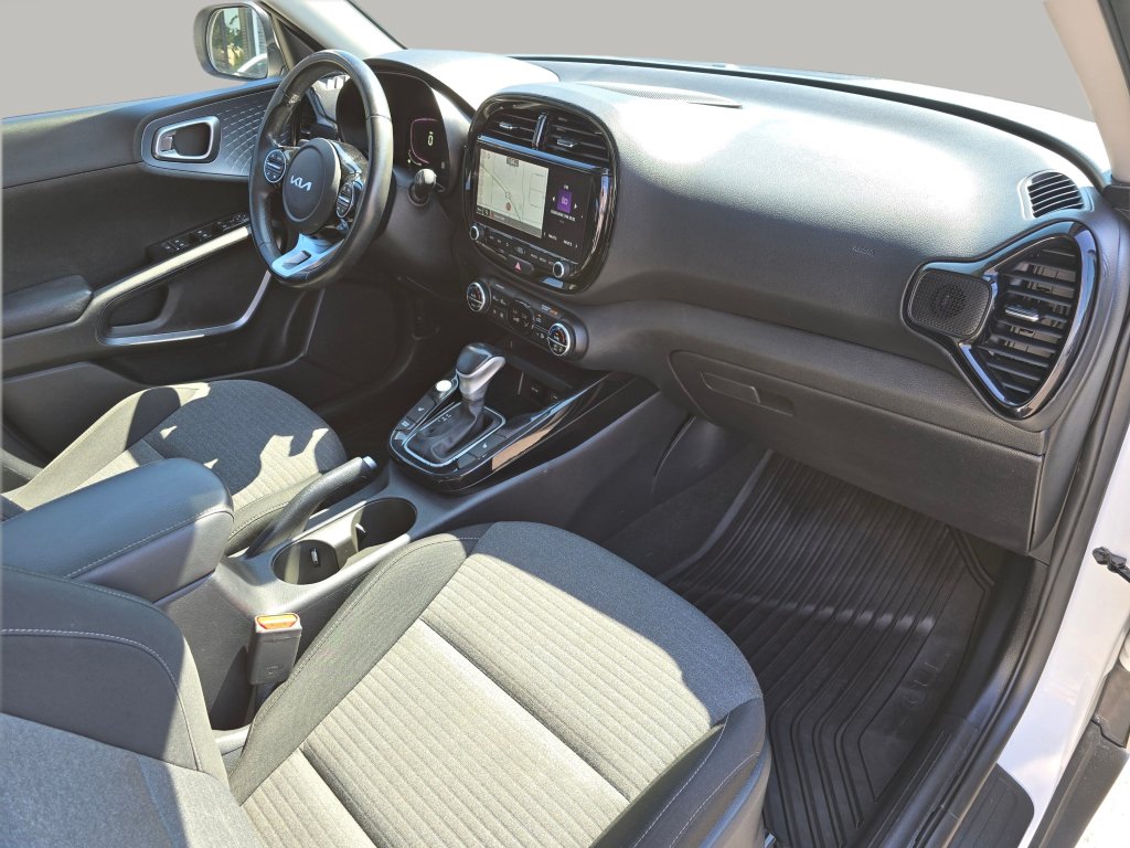 Used 2023 Kia Soul EX FWD image 29