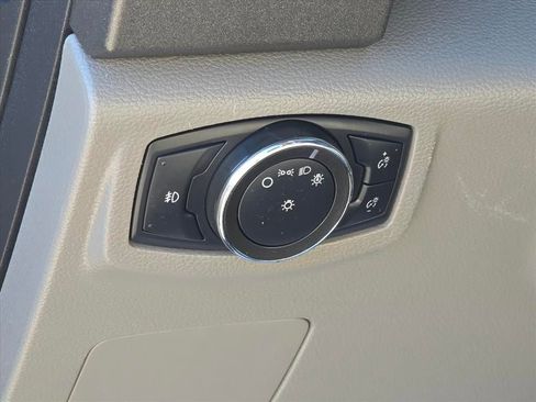 Used 2021 Ford F550 4x4 Regular Cab Super Duty image 9