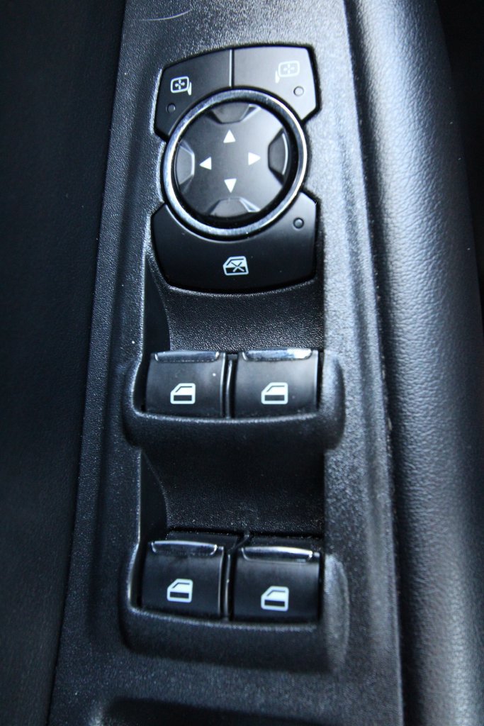 Used 2024 Ford Edge SEL AWD/4WD image 23