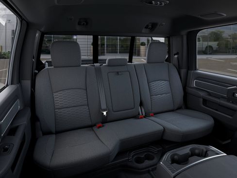 New 2026 RAM 2500 Big Horn AWD/4WD image 41