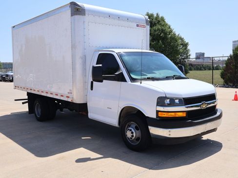 Used 2020 Chevrolet Express 3500 w/ Power Convenience Package RWD image 1