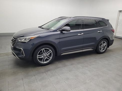 Used 2019 Hyundai Santa Fe XL image 2