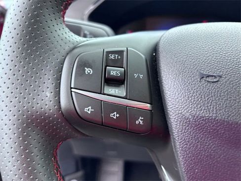 Used 2025 Ford Escape ST-Line image 17