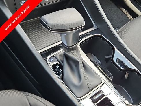 Used 2025 Hyundai Tucson SE image 22